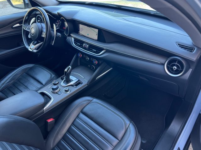 ALFA ROMEO Stelvio usata, con Autoradio