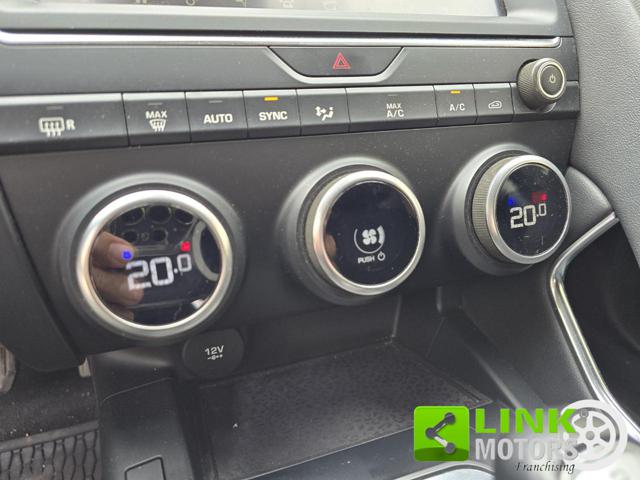 JAGUAR E-Pace usata, con Interni in pelle