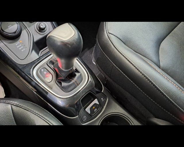 JEEP Compass usata, con Sedile posteriore sdoppiato