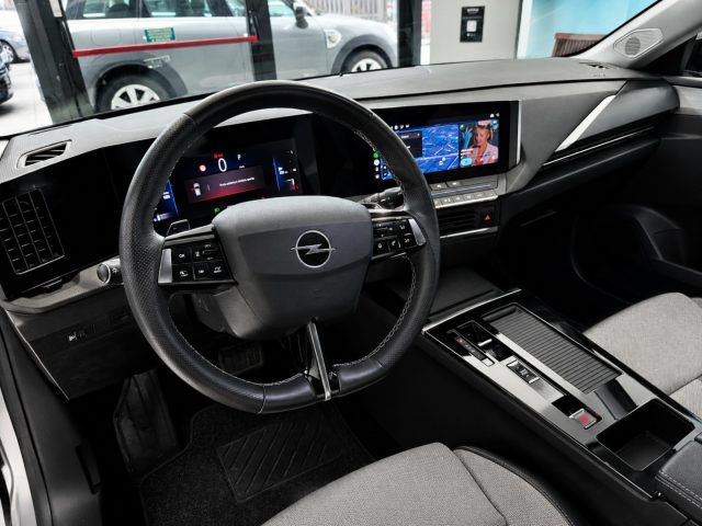 OPEL Astra usata, con Controllo trazione