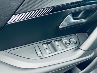 PEUGEOT 2008 usata, con Climatizzatore