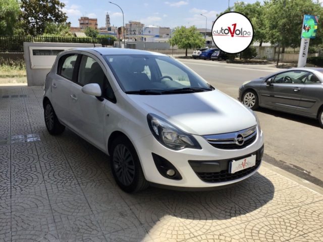 OPEL Corsa usata, con Autoradio
