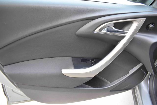 OPEL Astra usata, con Chiusura centralizzata