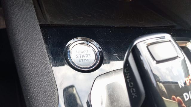 PEUGEOT 3008 usata, con Airbag testa