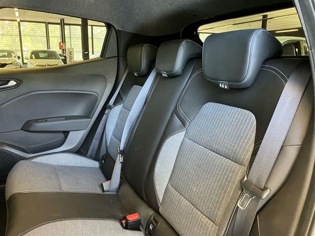 RENAULT Clio usata 11