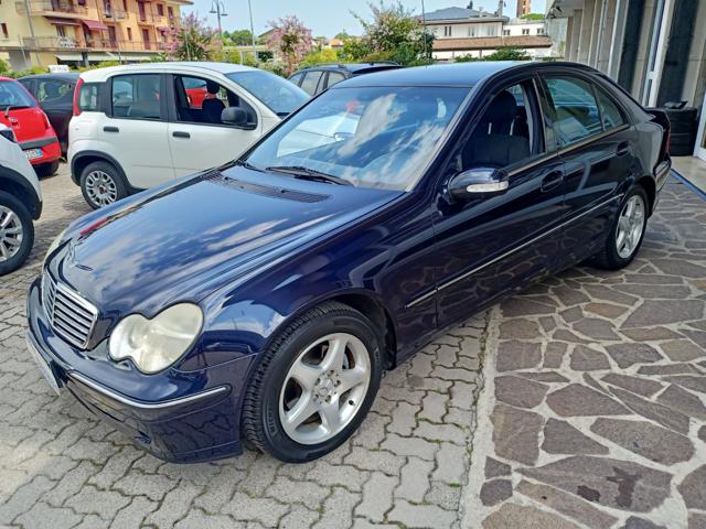 MERCEDES-BENZ C 200 usata, con Bracciolo