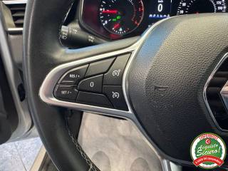 RENAULT Clio usata, con Touch screen