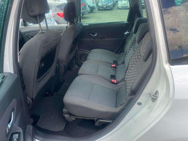 RENAULT Scenic usata, con Chiusura centralizzata