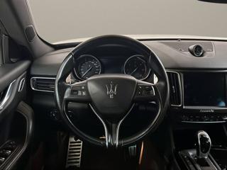 MASERATI Levante usata, con Fendinebbia