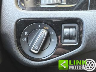 VOLKSWAGEN Golf usata, con Touch screen