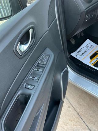 RENAULT Captur usata, con Park Distance Control