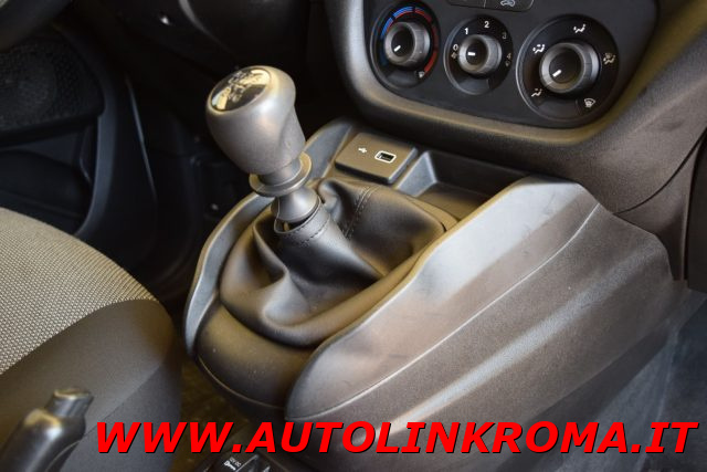 FIAT Doblo usata, con USB
