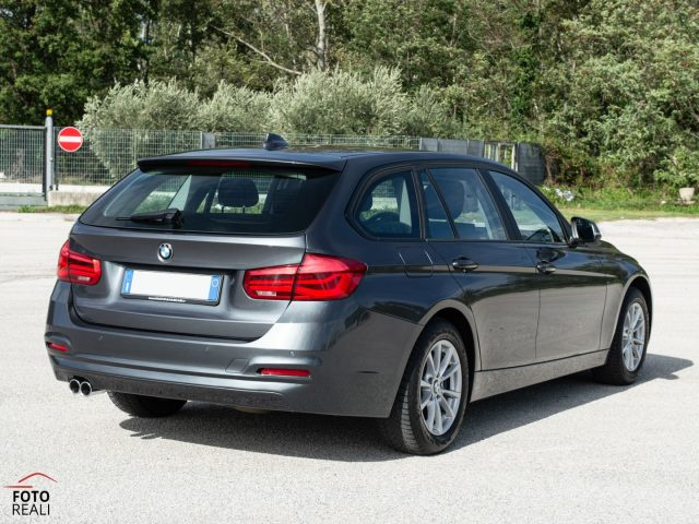 BMW 320 usata, con Park Distance Control