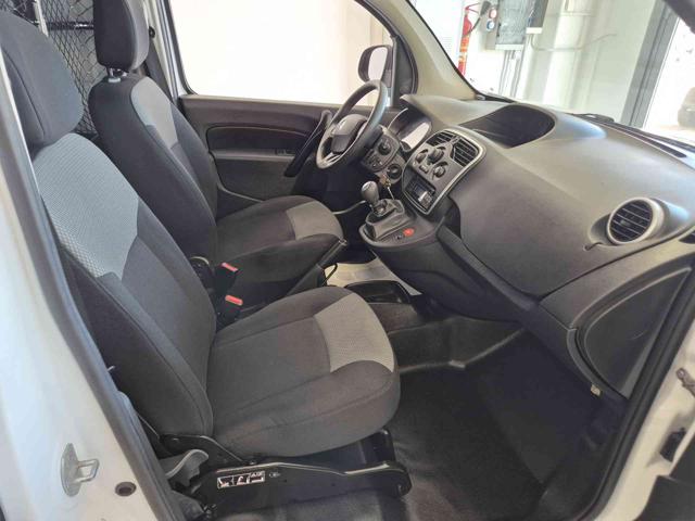 RENAULT Kangoo usata, con USB