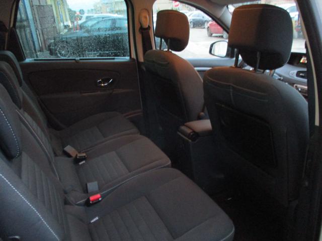 RENAULT Scenic usata 22