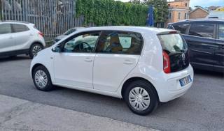 VOLKSWAGEN up! usata, con Autoradio
