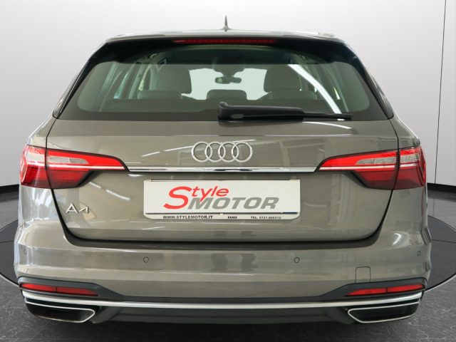 AUDI A4 usata, con Sensori di parcheggio posteriori
