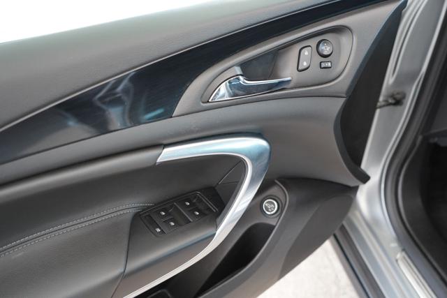 OPEL Insignia usata, con Park Distance Control