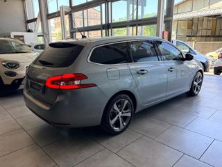 PEUGEOT 308 usata, con Alzacristalli elettrici