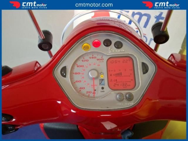 VESPA GTS 250 usata 4