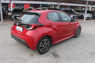 TOYOTA Yaris usata, con Airbag testa