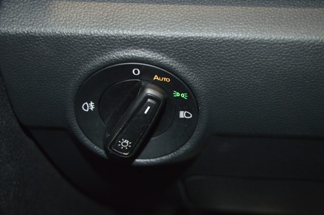 VOLKSWAGEN T-Roc usata, con Controllo elettronico della corsia