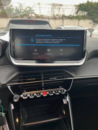 PEUGEOT 2008 usata, con Controllo trazione