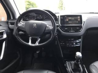 PEUGEOT 2008 usata, con Cruise Control