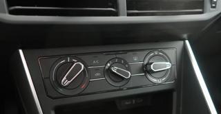 VOLKSWAGEN Polo usata, con Autoradio