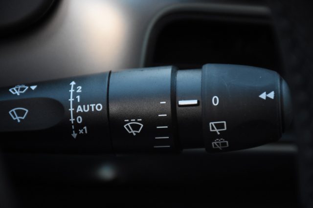 JEEP Avenger usata, con Portellone posteriore elettrico