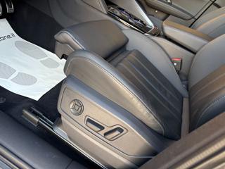 AUDI Q5 usata, con Sensori di parcheggio anteriori