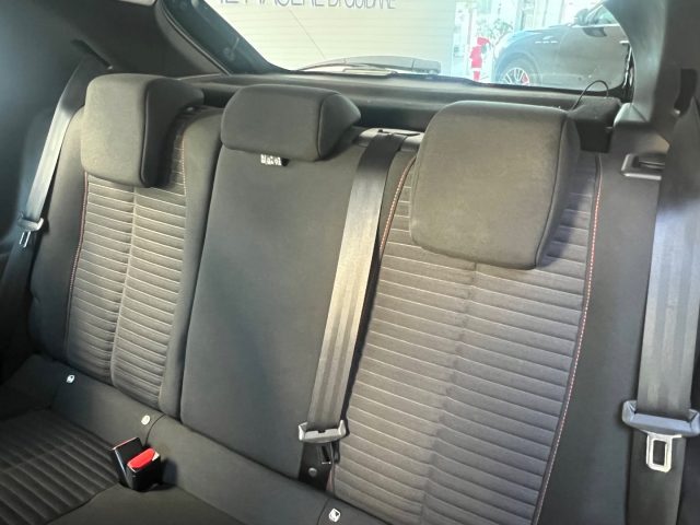 PEUGEOT 208 usata, con USB