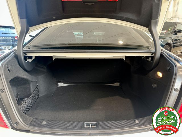 MERCEDES-BENZ C 200 usata, con Sistema di navigazione