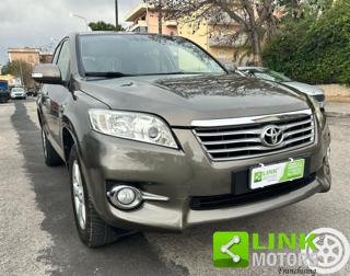 TOYOTA RAV 4 MY23 usata, con Airbag laterali