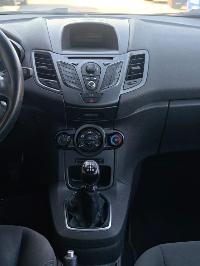 FORD Fiesta usata, con Fendinebbia