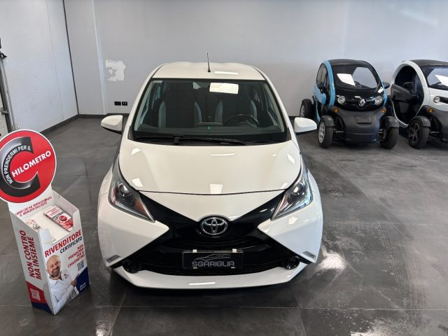TOYOTA Aygo usata, con Airbag