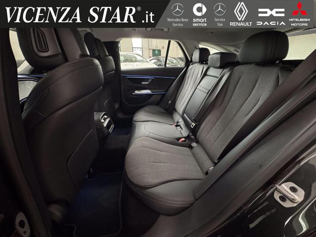 MERCEDES-BENZ E 220 usata, con Cerchi in lega