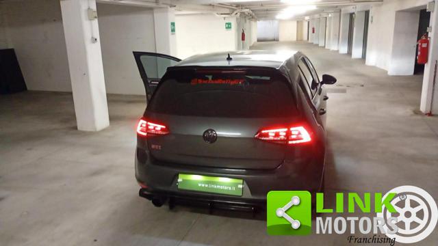 VOLKSWAGEN Golf GTI usata, con Autoradio