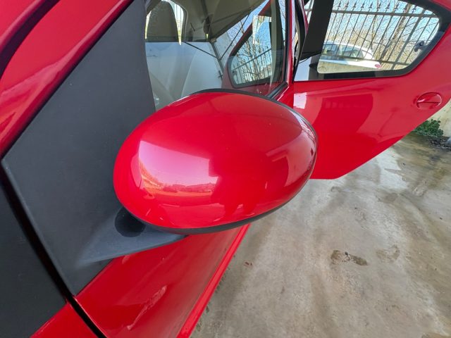 TOYOTA Aygo usata 31