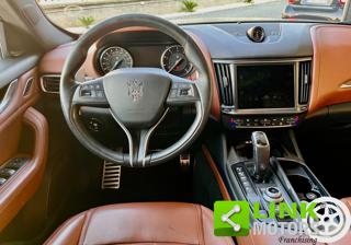 MASERATI Levante usata, con Autoradio