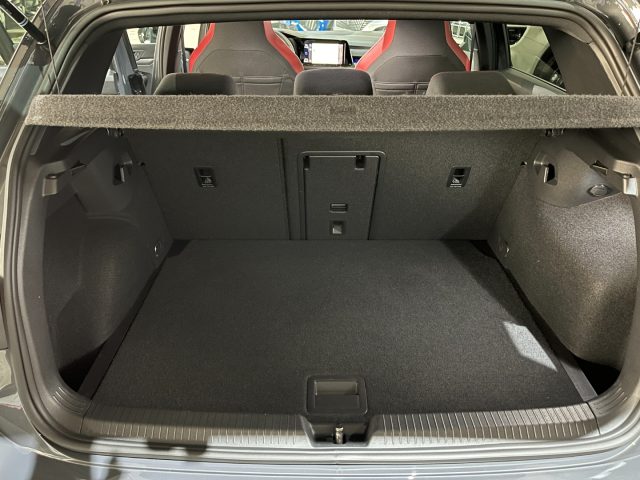 VOLKSWAGEN Golf usata, con Sedili riscaldati