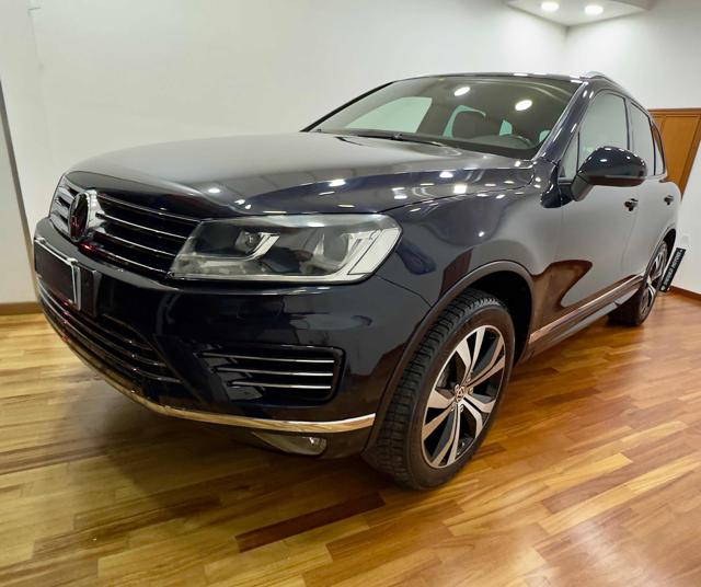 VOLKSWAGEN Touareg usata, con ESP