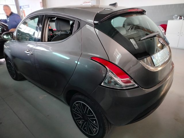 LANCIA Ypsilon usata, con Controllo trazione