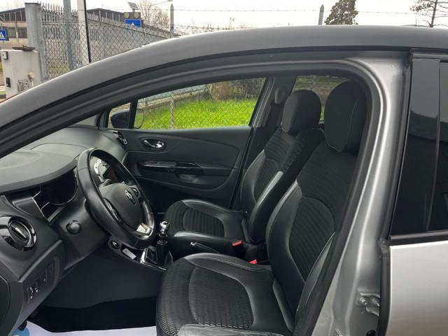 RENAULT Captur usata, con Controllo automatico clima