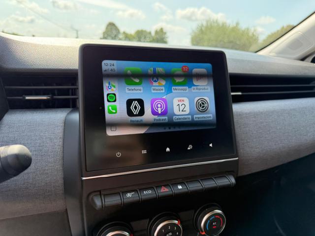 RENAULT Clio usata, con USB