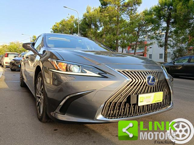 LEXUS ES 300 usata, con Autoradio