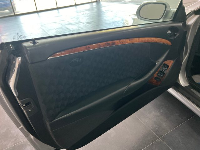 MERCEDES-BENZ CLK 200 usata, con Cronologia tagliandi