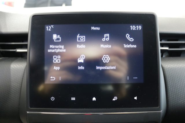 RENAULT Clio usata, con Bluetooth
