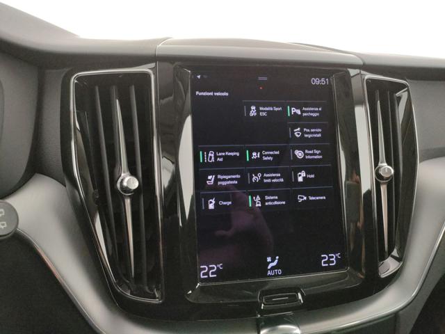 VOLVO XC60 usata, con Volante in pelle