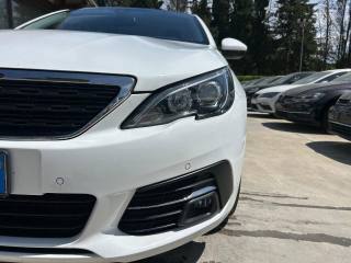 PEUGEOT 308 usata, con Airbag